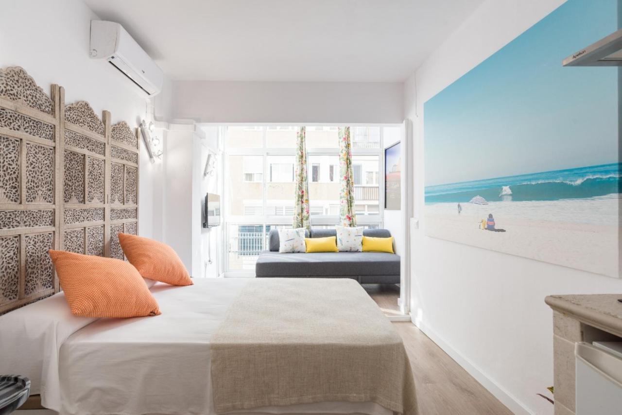 Studio Malagueta Beach Málaga Extérieur photo