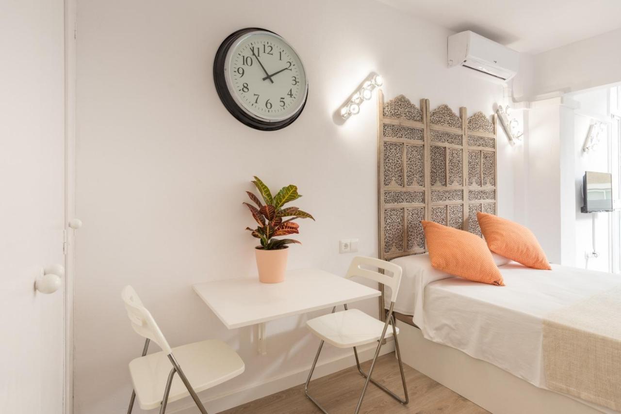 Studio Malagueta Beach Málaga Extérieur photo